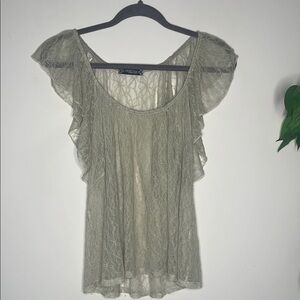 Cest Moi Chic Lace Ruffle Sleeve Top